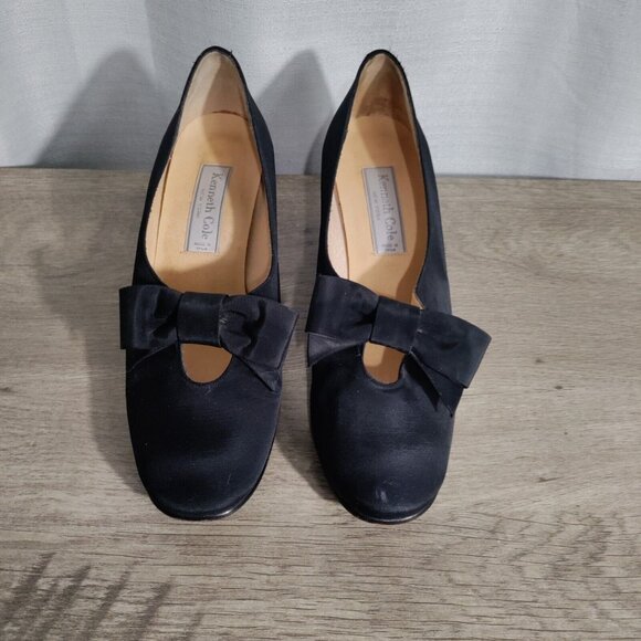 Kenneth Cole Women Shoes 9.5 Vintage Black round‎ toe Shoes with Bows - Picture 1 of 11
